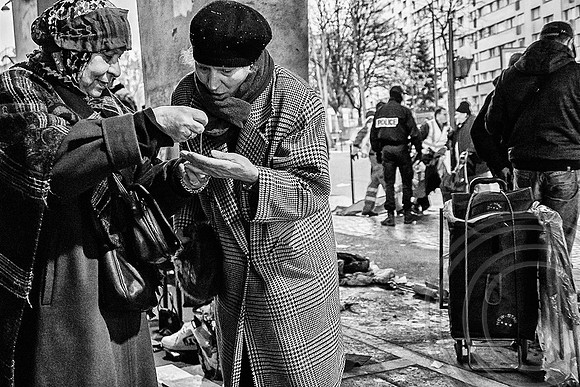 Paris refugee market thrives alongside the city's richest antiques